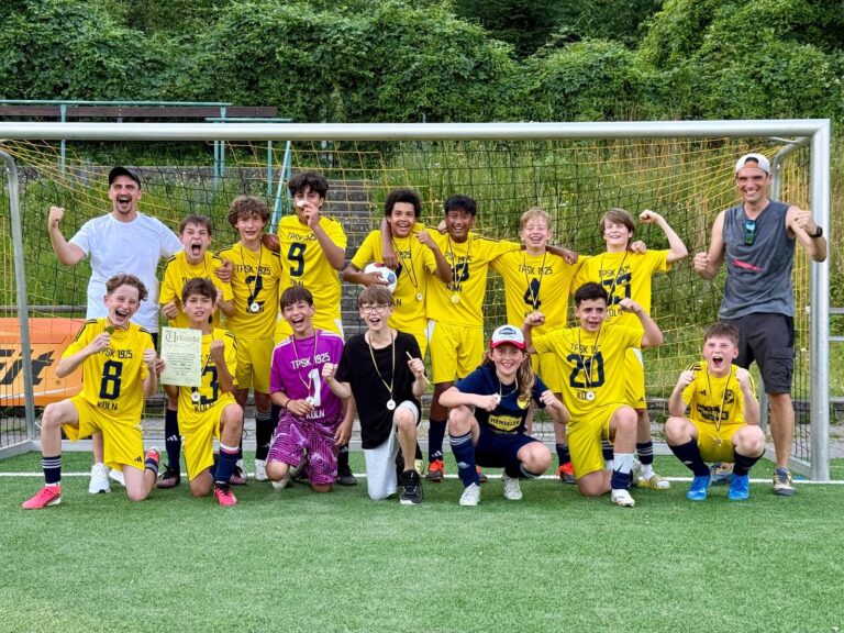 TPSK U13 trotzt der Hitze und gewinnt Turnier in Frechen souverän
